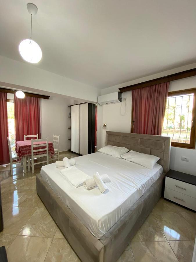 Dosti Apartment Ксамил Экстерьер фото