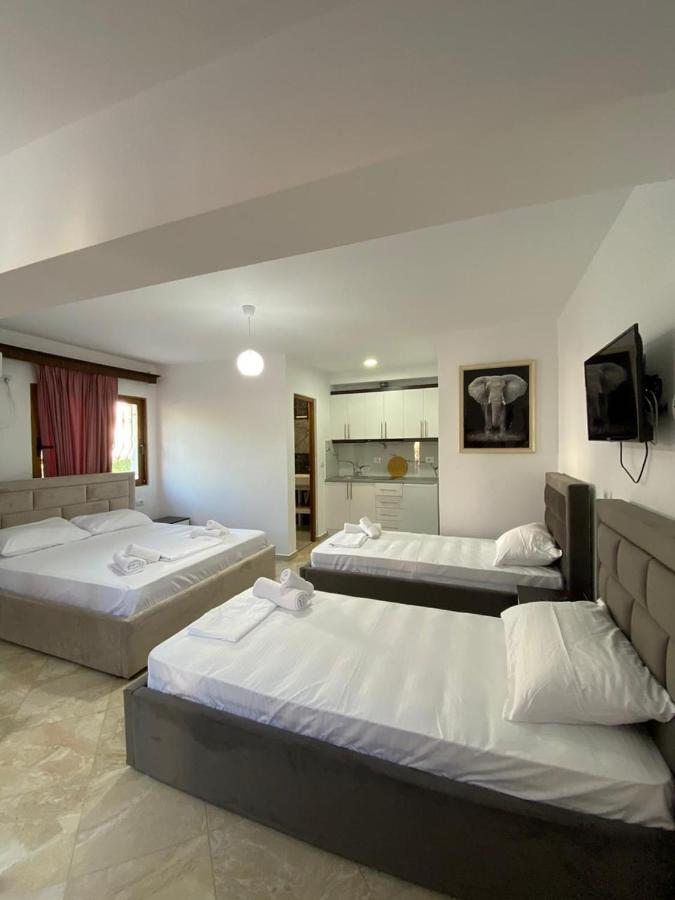 Dosti Apartment Ксамил Экстерьер фото