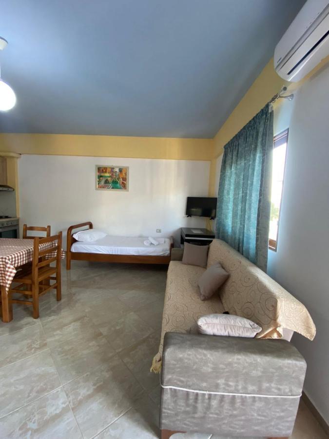 Dosti Apartment Ксамил Экстерьер фото