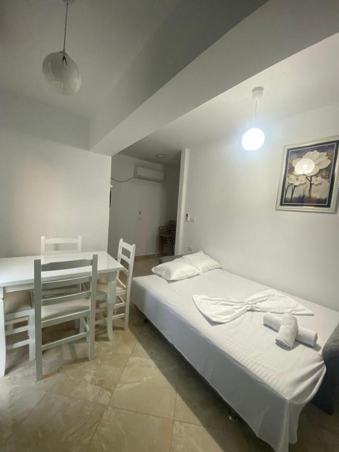 Dosti Apartment Ксамил Экстерьер фото
