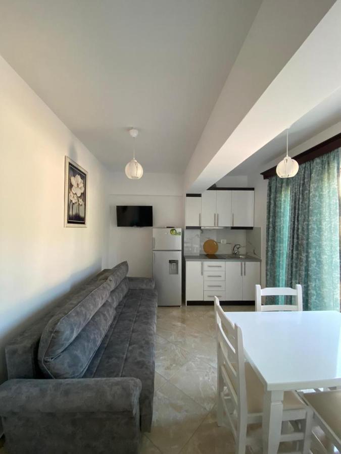 Dosti Apartment Ксамил Экстерьер фото